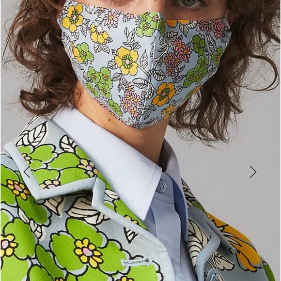 Tory Burch cloth Face  mask Two pack ONLY  with Tory Burch pouch 6/5in - Picture 5 of 12